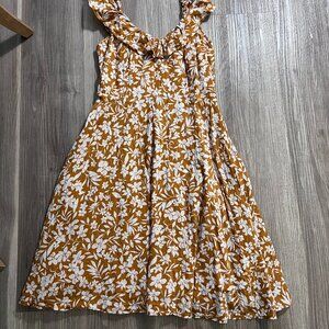 Old Navy Mustard Yellow & White Floral Lined Sundress - Size Small